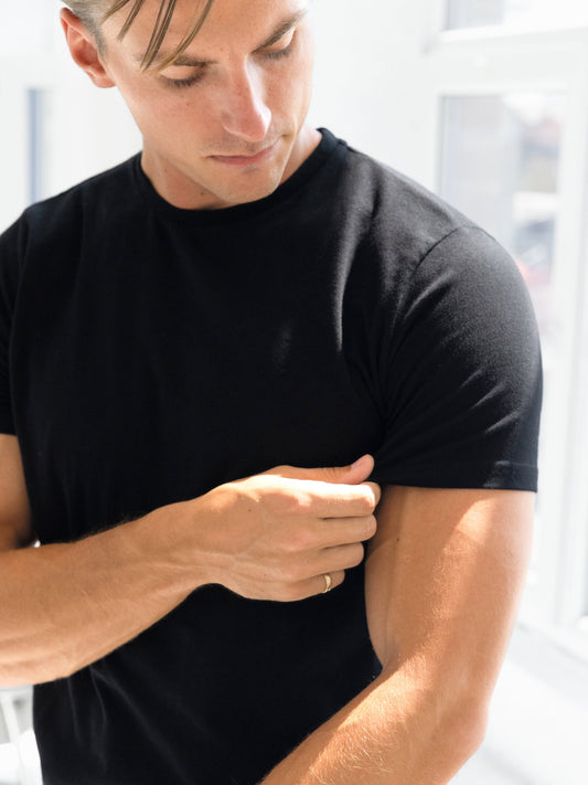 Basic T-Shirt - Black