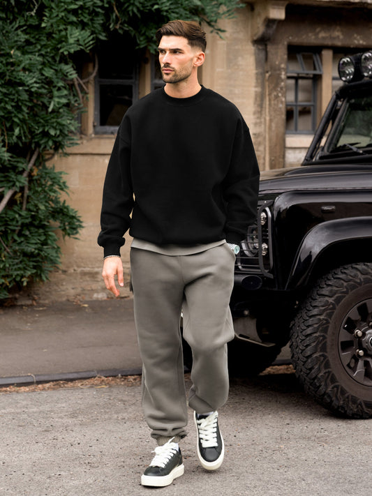 Basic Relaxed Jumper - Black