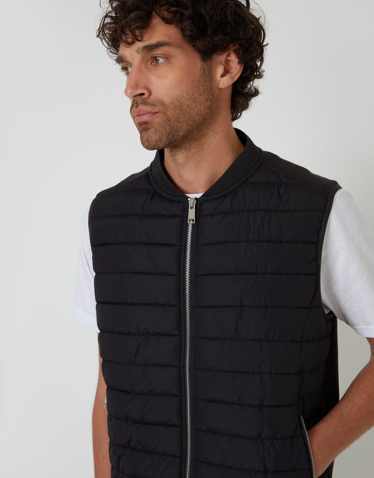 Quilted Hybrid Gilet in Black