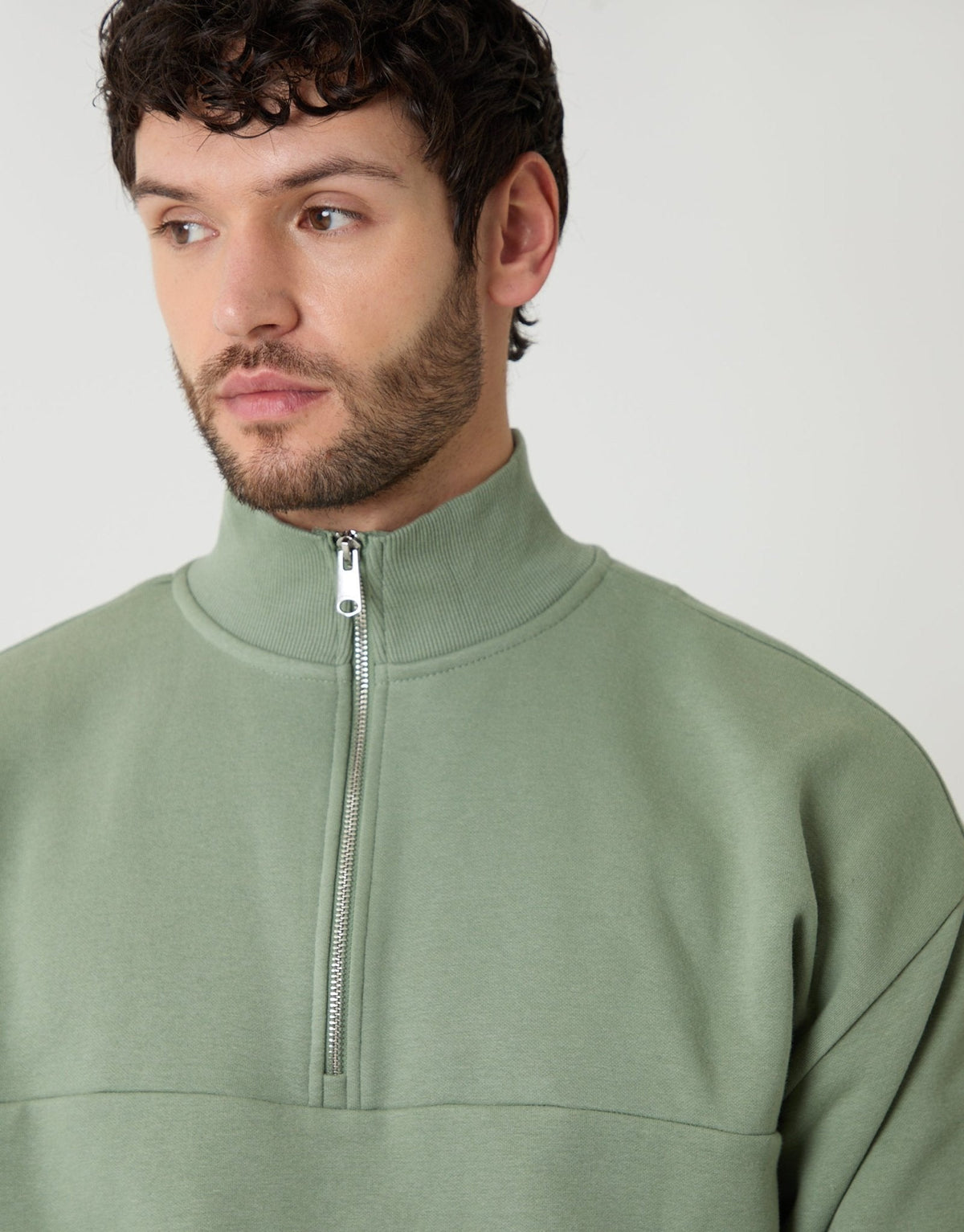 Relaxed Fit Half Zip Sweatshirt in Green