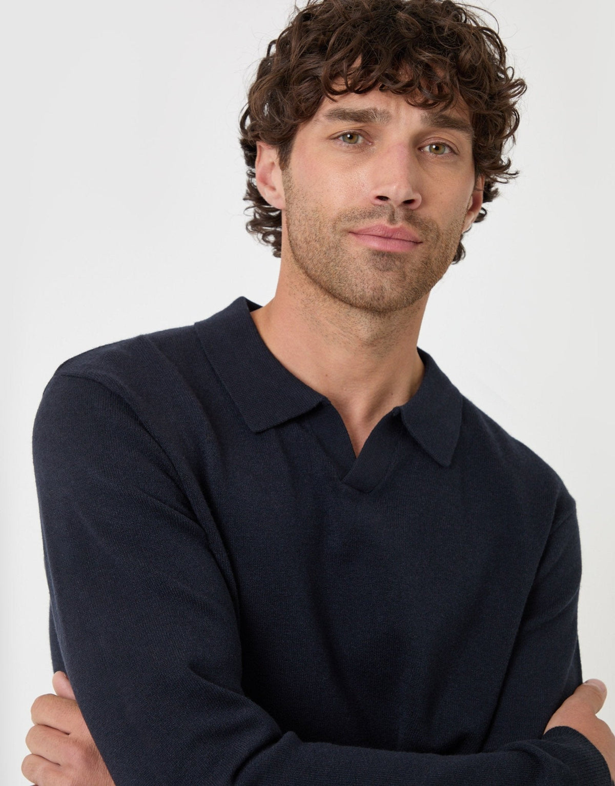 Super Soft Trophy Neck Sweatshirt in Navy