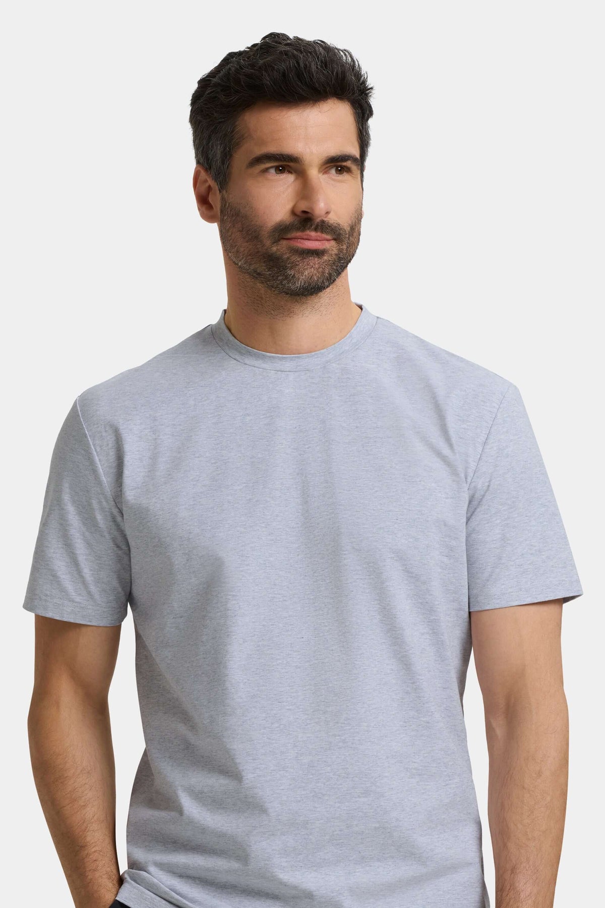 Essential Regular T-Shirt