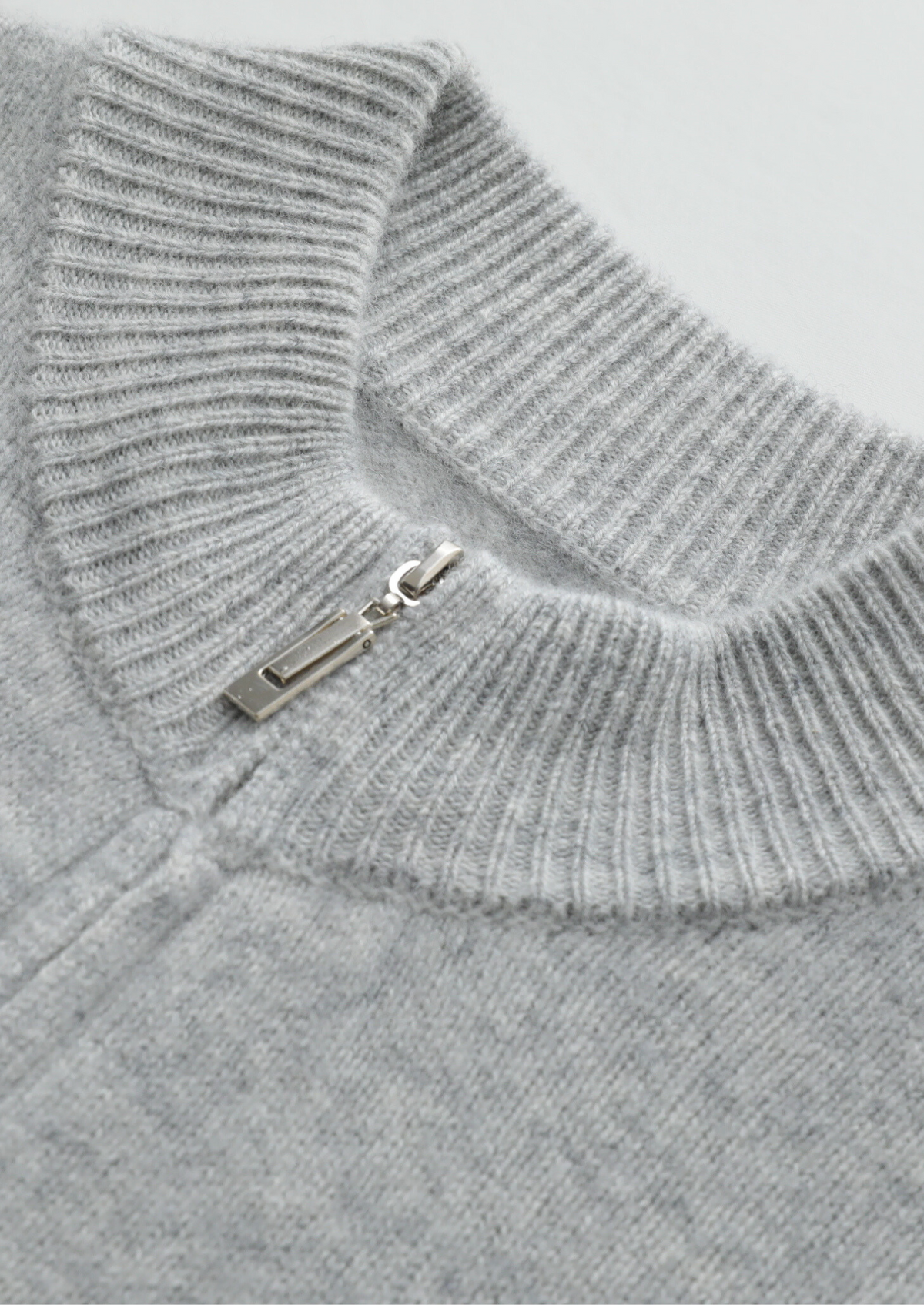 Pure Extra-Fine Merino Wool Light Grey Luzzo Set by SATRI & CO. – product view 3