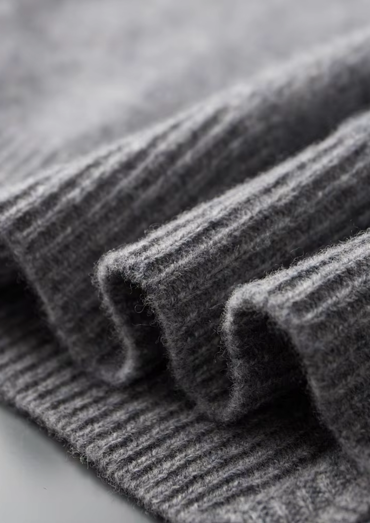 Pure Extra-Fine Merino Wool Two-Tone Zip Cardigan by SATRI & CO. – product view 9