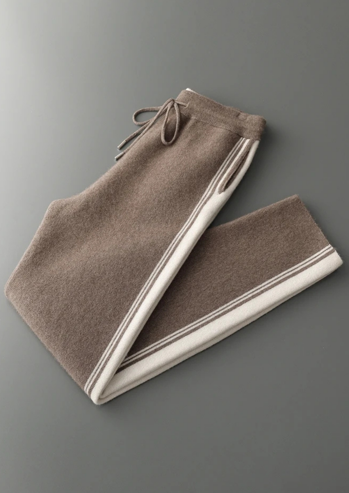 Pure Extra-Fine Merino Wool Dark Mocha Damien Set by SATRI & CO. – product view 3