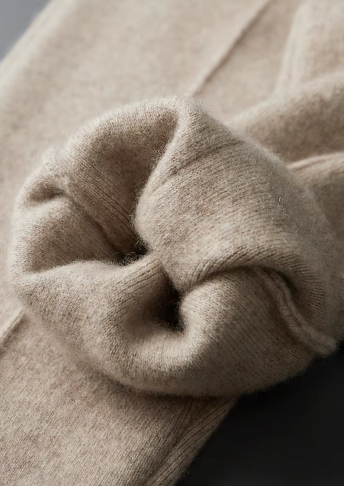Pure Extra-Fine Merino Wool Alessio Set by SATRI & CO. – product view 12