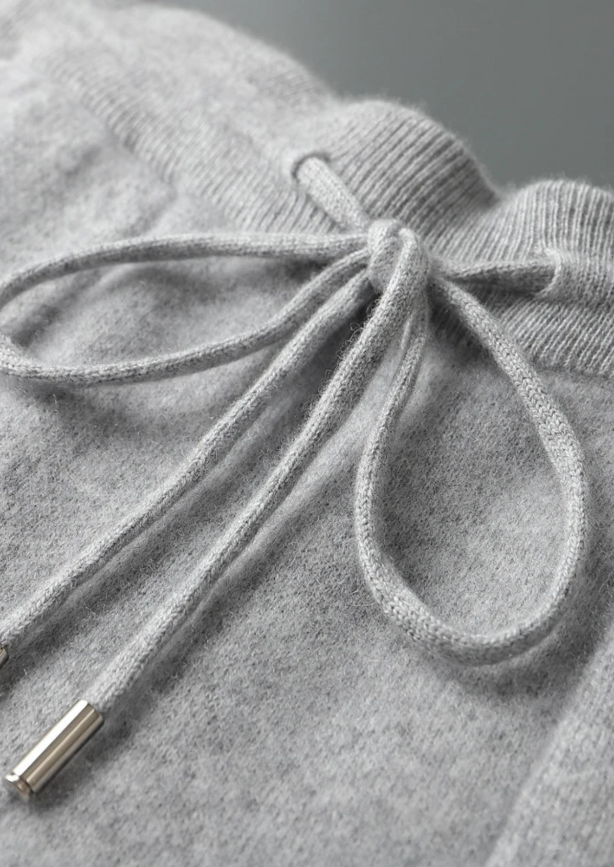 Premium Cashmere Light Grey Alain Leisure Set by SATRI & CO. – product view 4