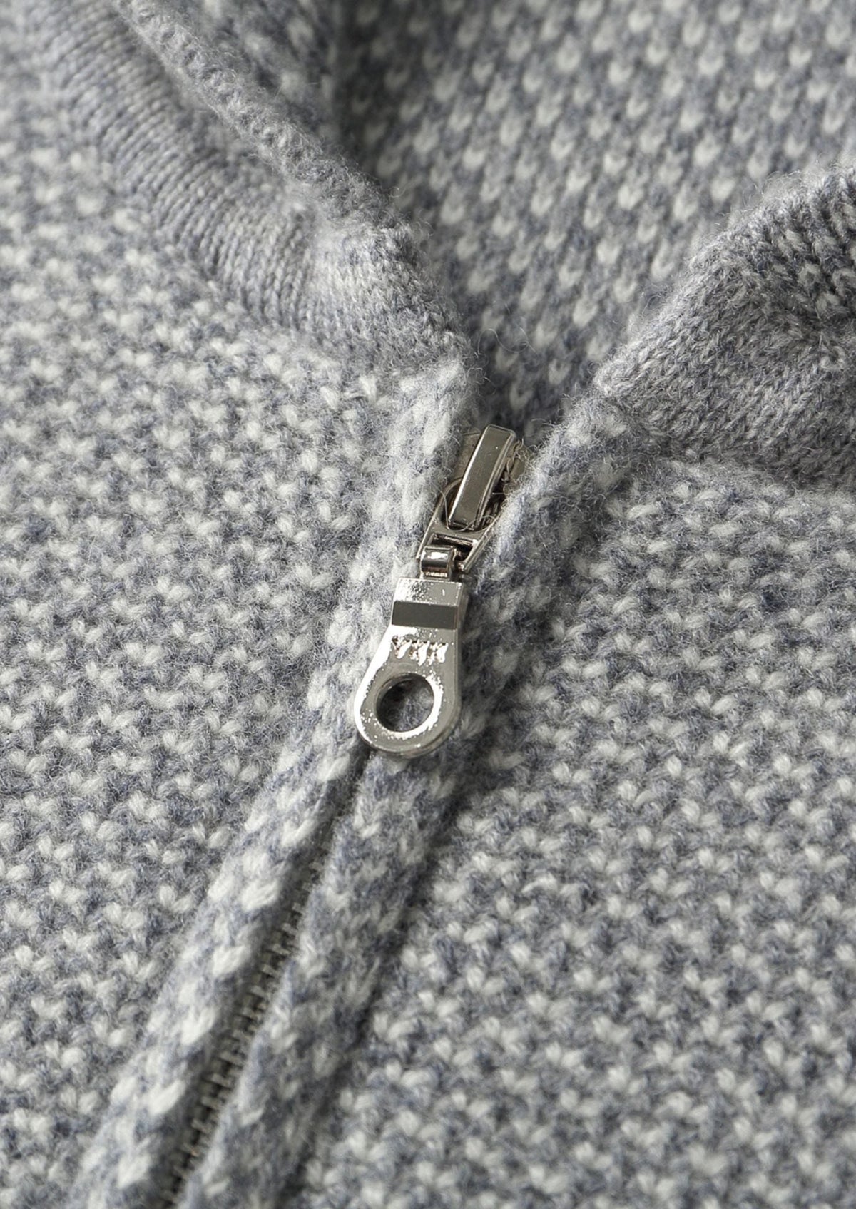 Pure Extra-Fine Merino Wool Light Grey Jacquard Set by SATRI & CO. – product view 3