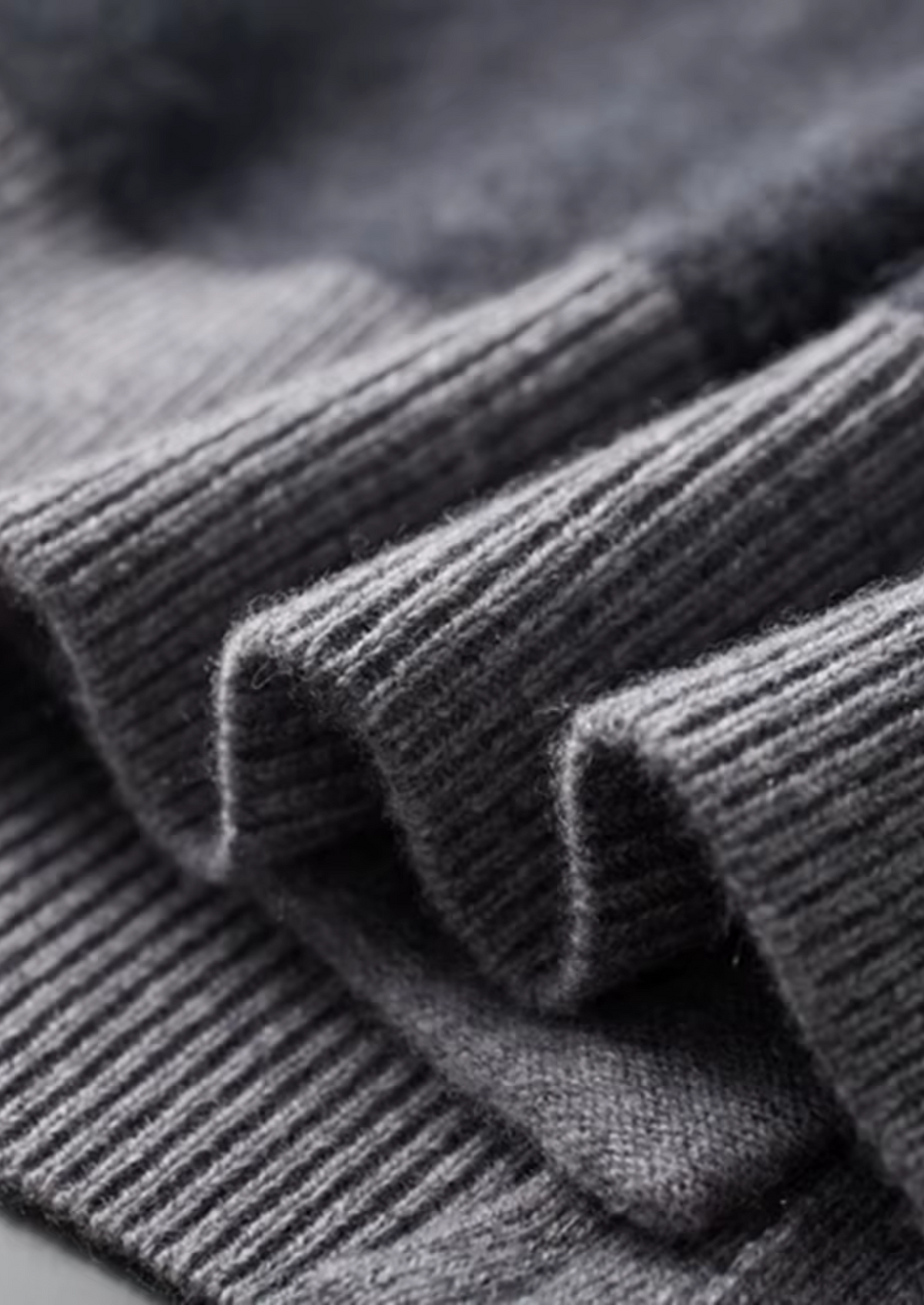 Premium Cashmere Dark Grey Torino Leisure Set by SATRI & CO. – product view 6