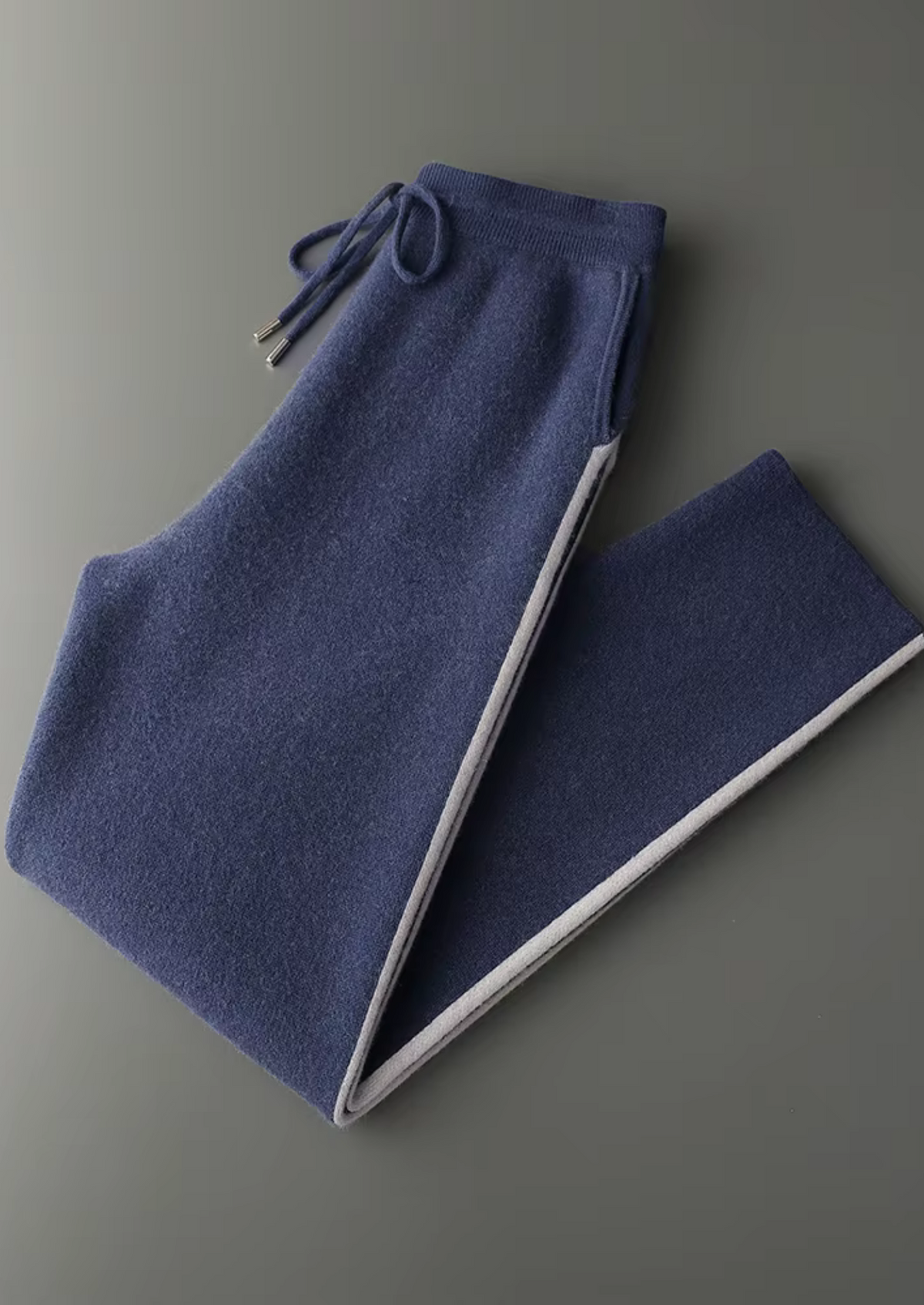 Premium Cashmere Navy Blue Milano Leisure Set by SATRI & CO. – product view 3