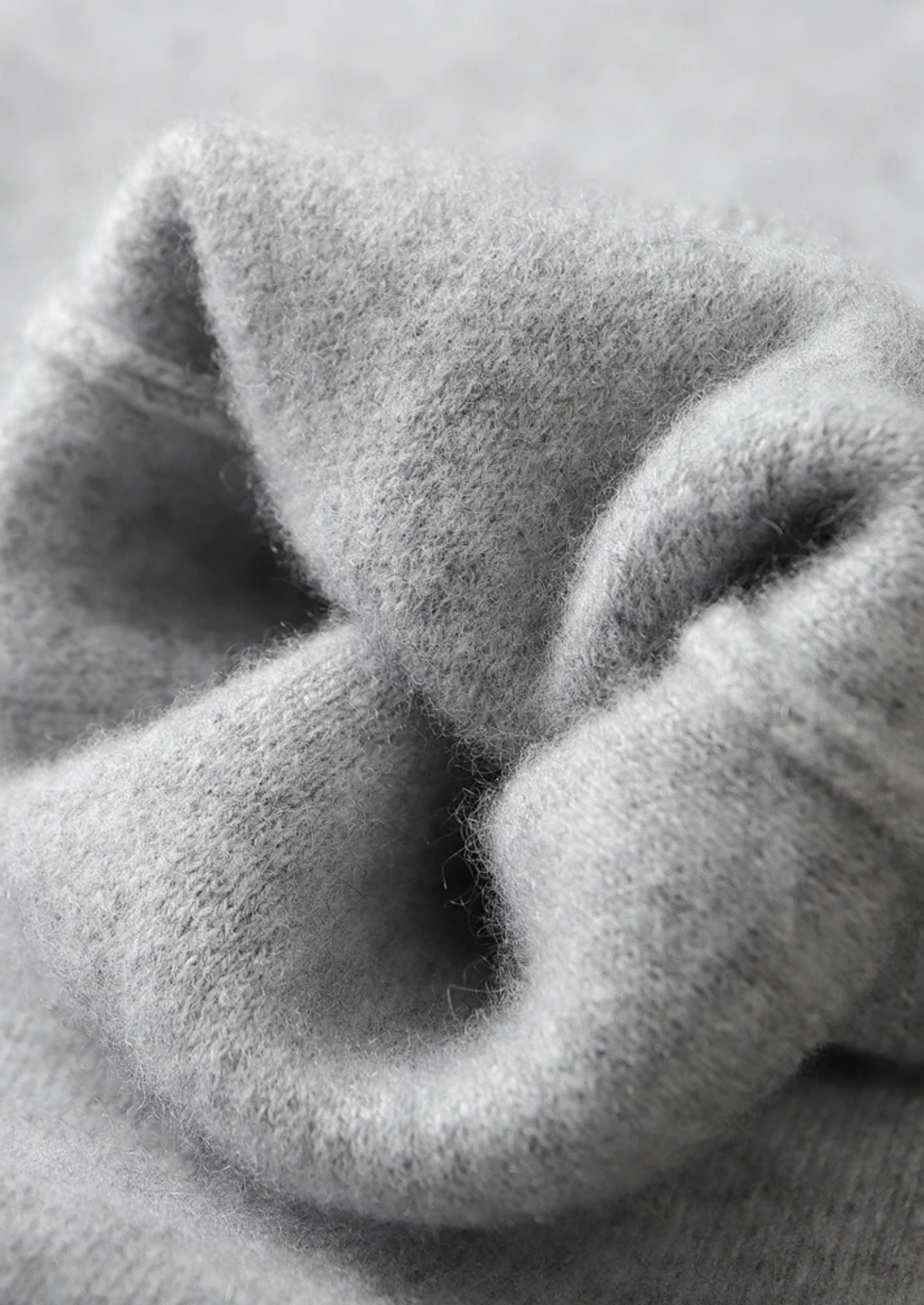 Premium Cashmere Light Grey Alain Leisure Set by SATRI & CO. – product view 8