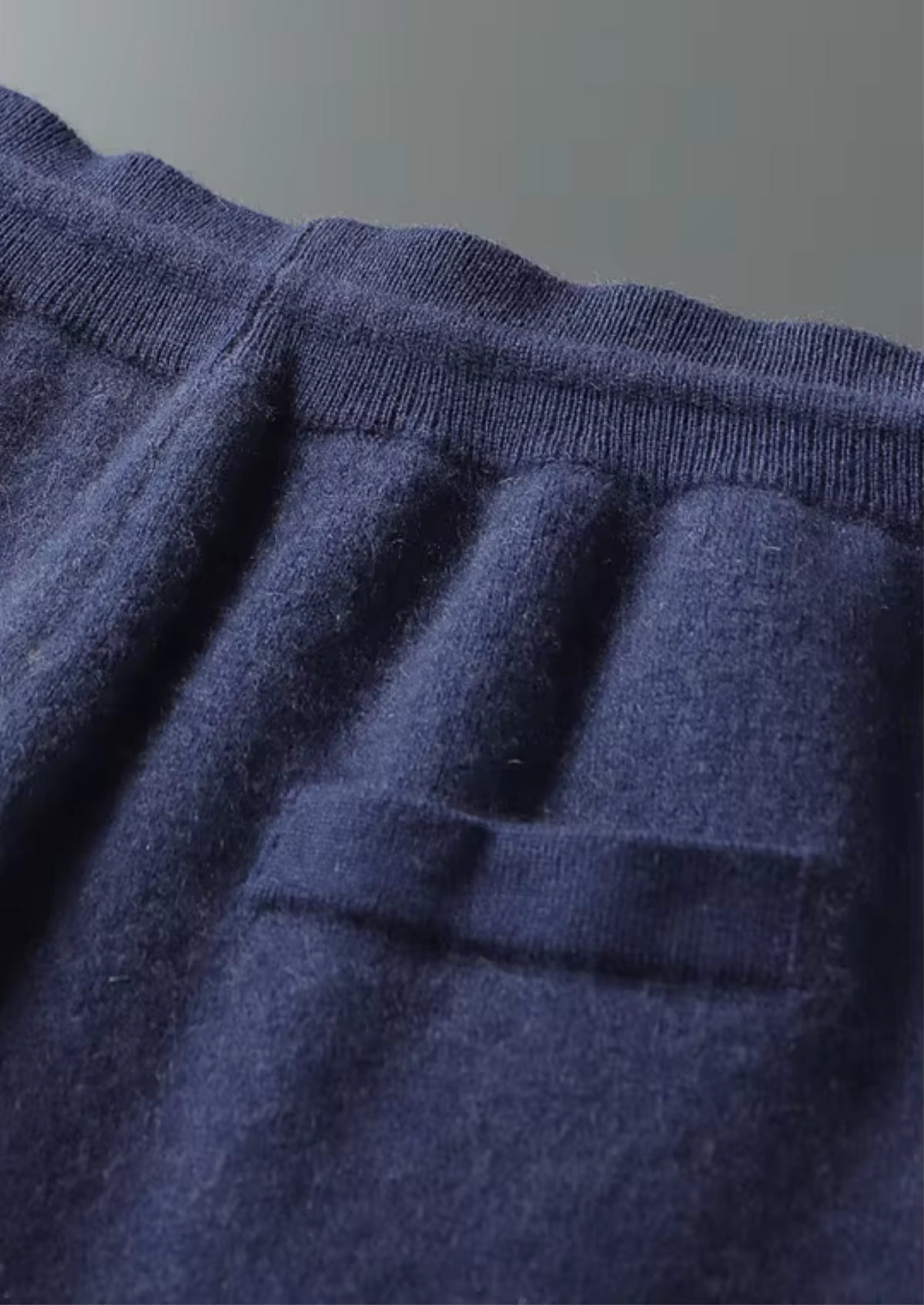 Premium Cashmere Navy Blue Milano Leisure Set by SATRI & CO. – product view 5