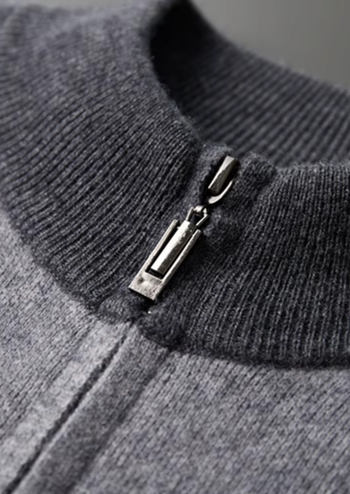 Premium Cashmere Dark Grey Torino Leisure Set by SATRI & CO. – product view 3