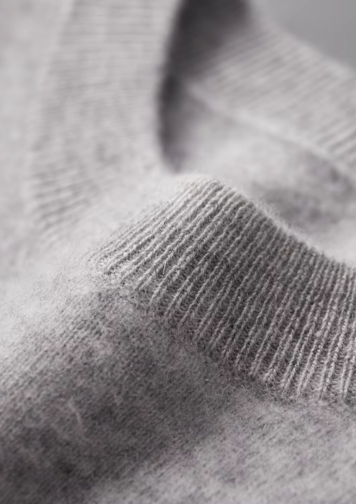 Premium Cashmere Light Grey Vienna Leisure Set by SATRI & CO. – product view 11