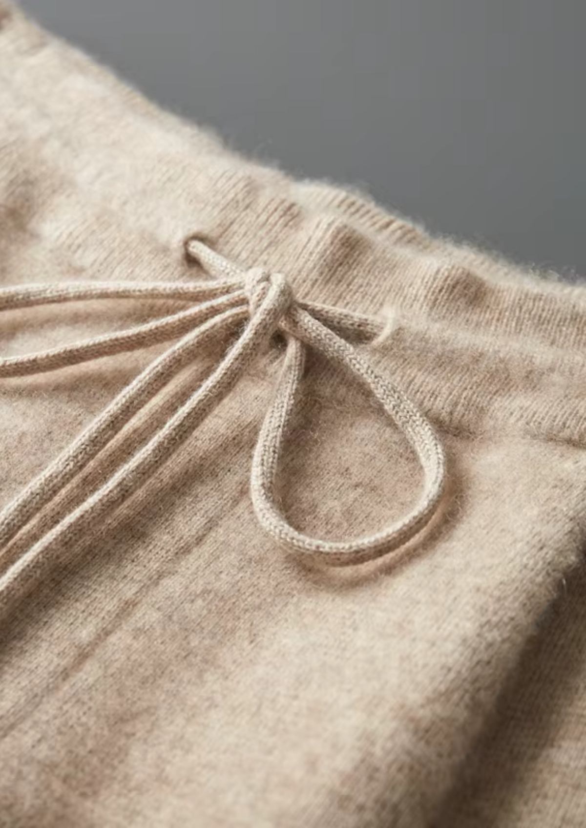Cashmere Pullover Hoodie & Trousers Set by SATRI & CO. – view 4