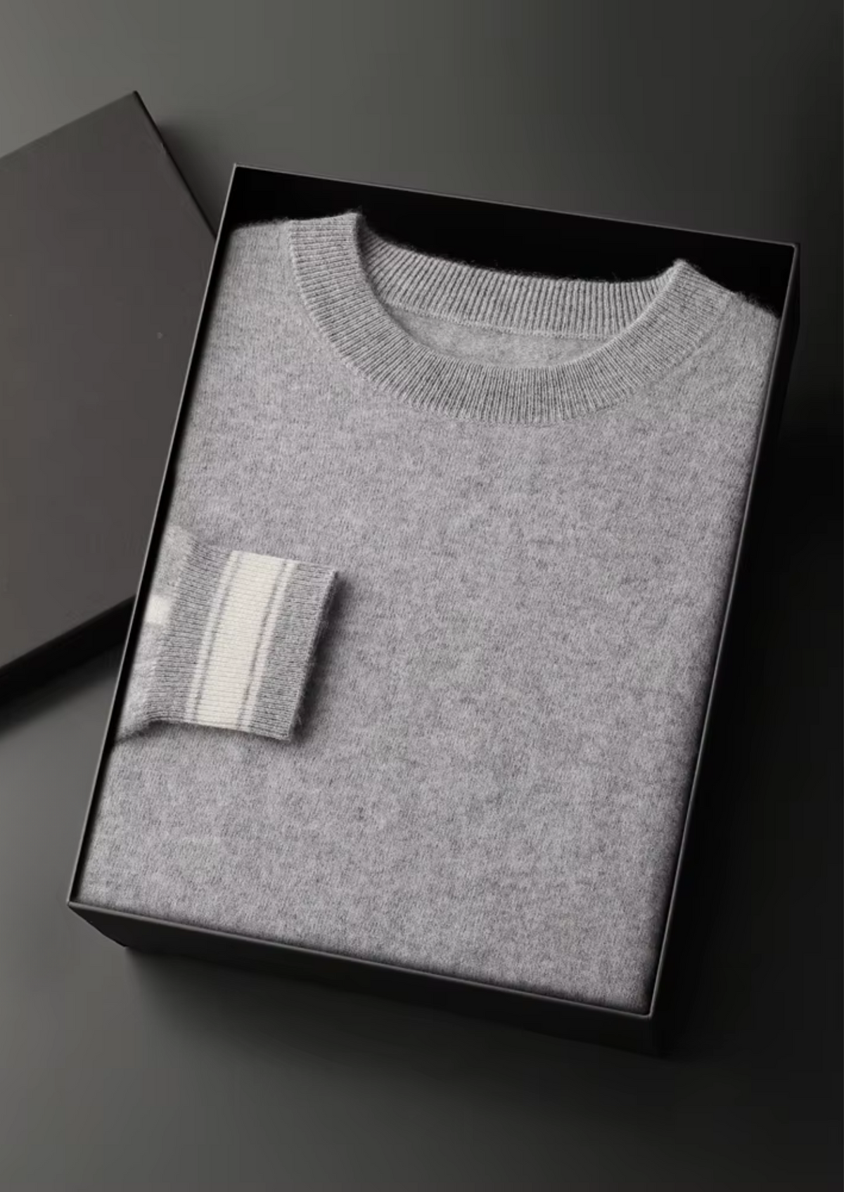 Premium Cashmere Light Grey Vienna Leisure Set by SATRI & CO. – product view 3