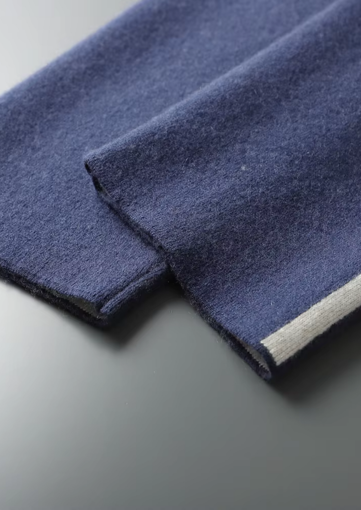 Premium Cashmere Navy Blue Milano Leisure Set by SATRI & CO. – product view 6