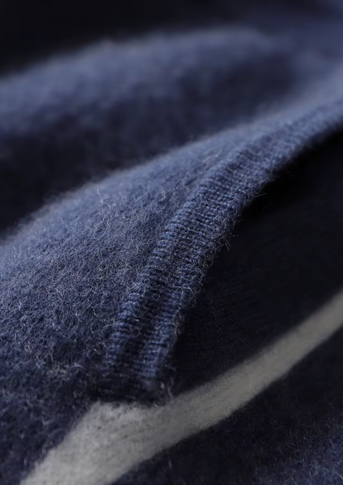 Premium Cashmere Navy Blue Milano Leisure Set by SATRI & CO. – product view 11