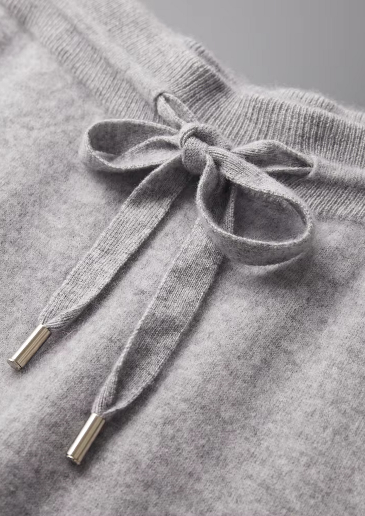 Premium Cashmere Light Grey Vienna Leisure Set by SATRI & CO. – product view 17