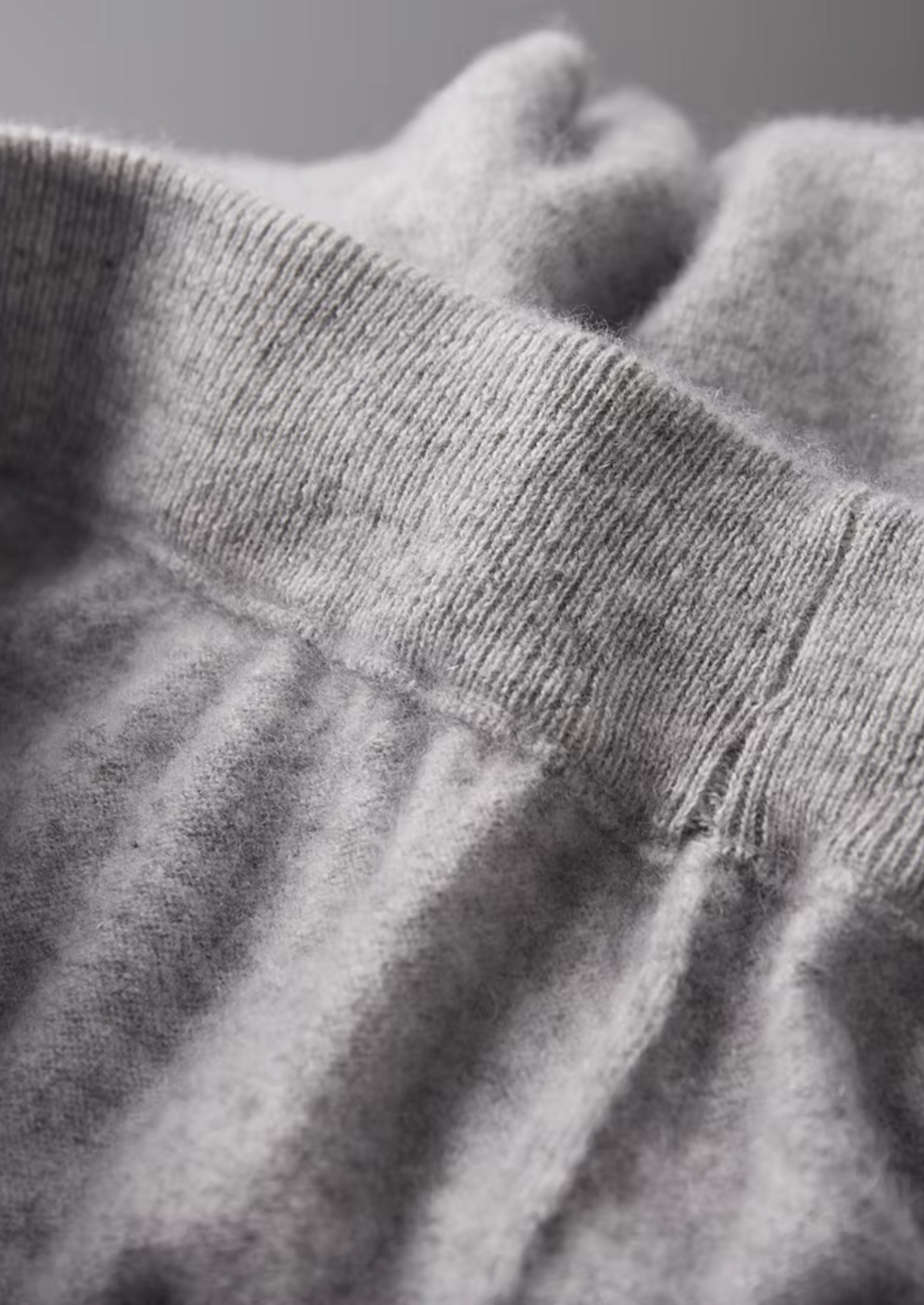 Premium Cashmere Light Grey Vienna Leisure Set by SATRI & CO. – product view 14