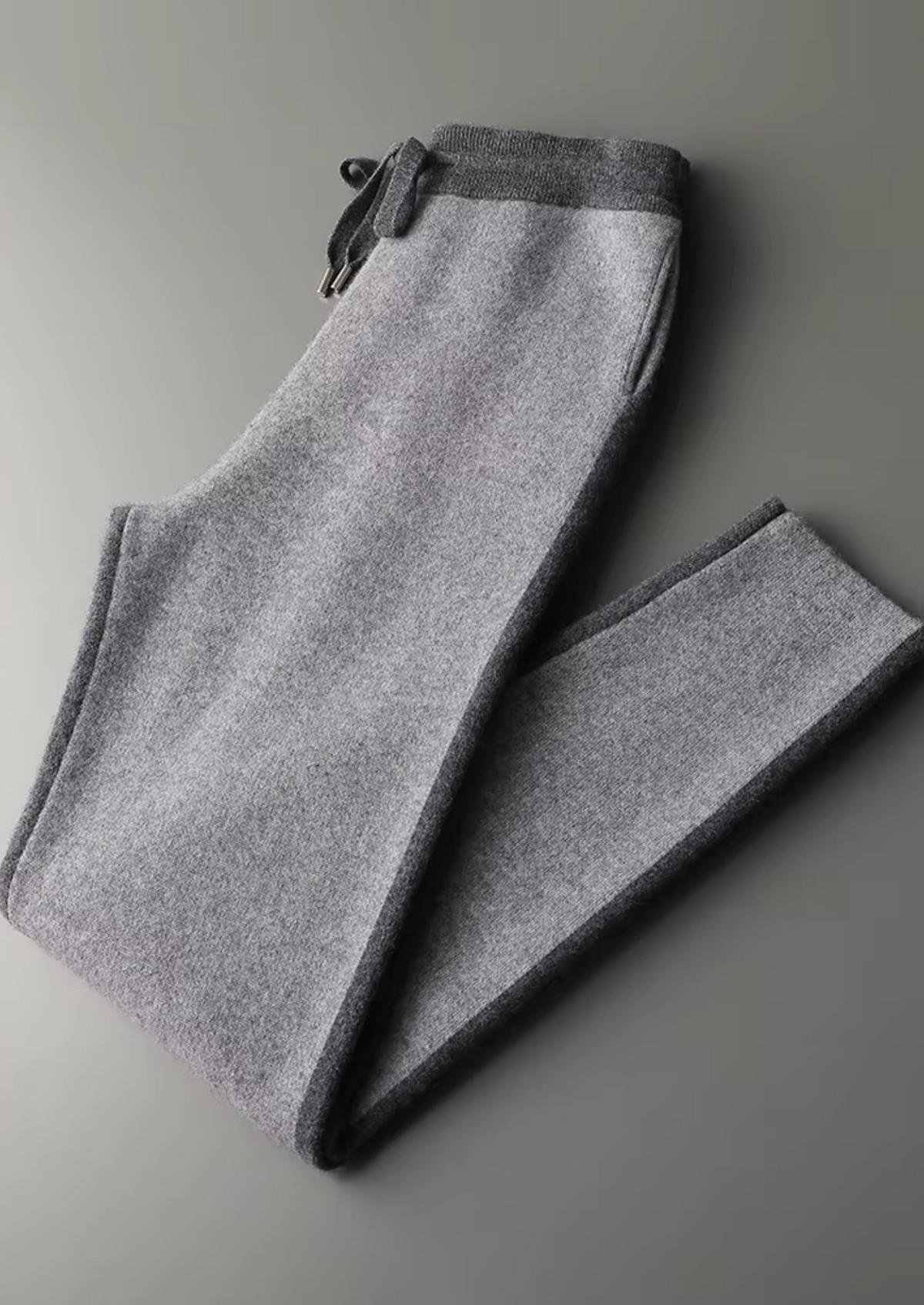 Premium Cashmere Dark Grey Torino Leisure Set by SATRI & CO. – product view 10