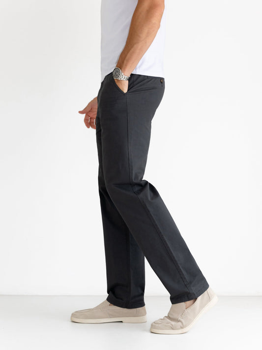 Men's Relaxed Stretch Chinos - Graphite | SATRI