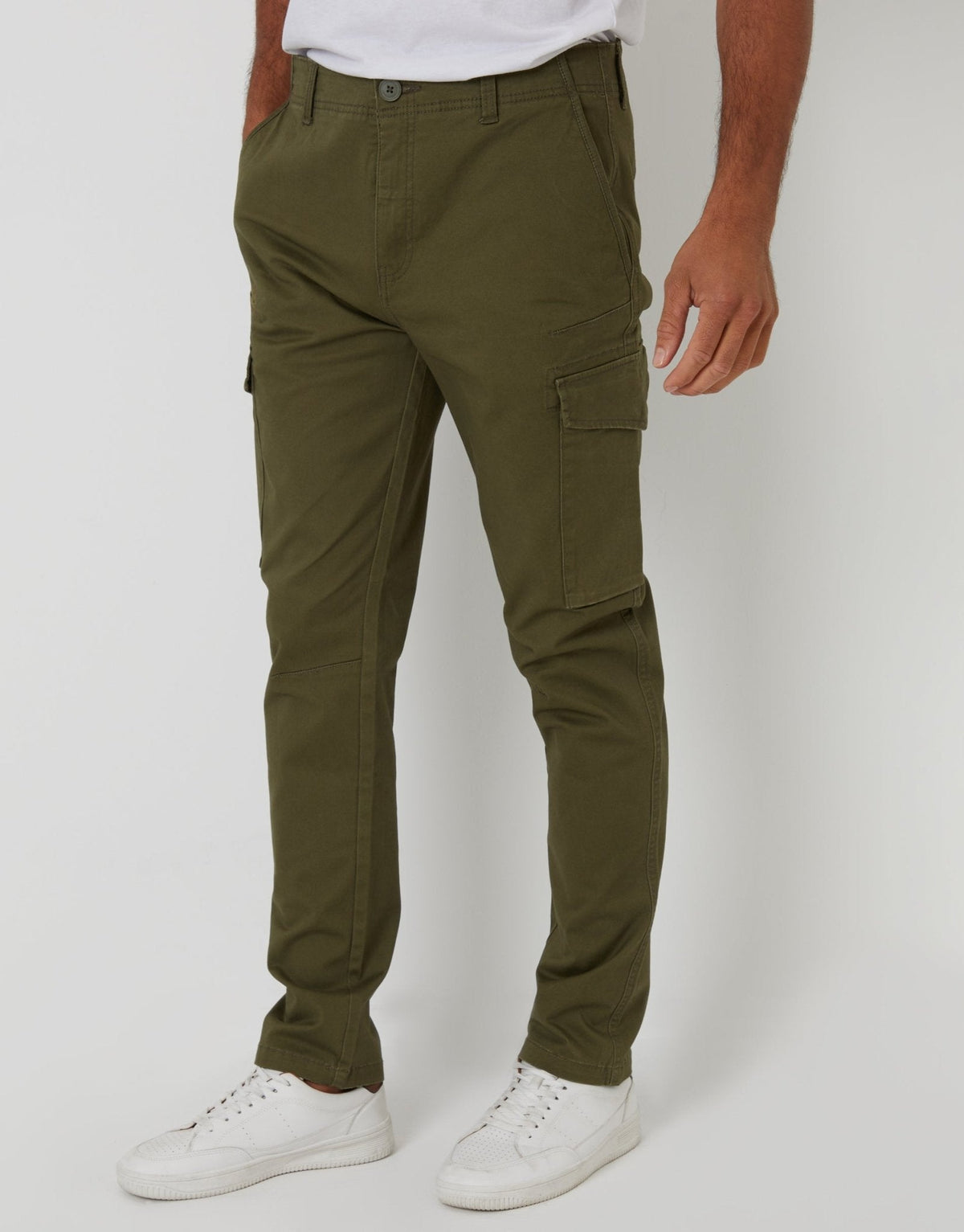 The Everyday Slim Fit Cargo Trousers in Khaki Green