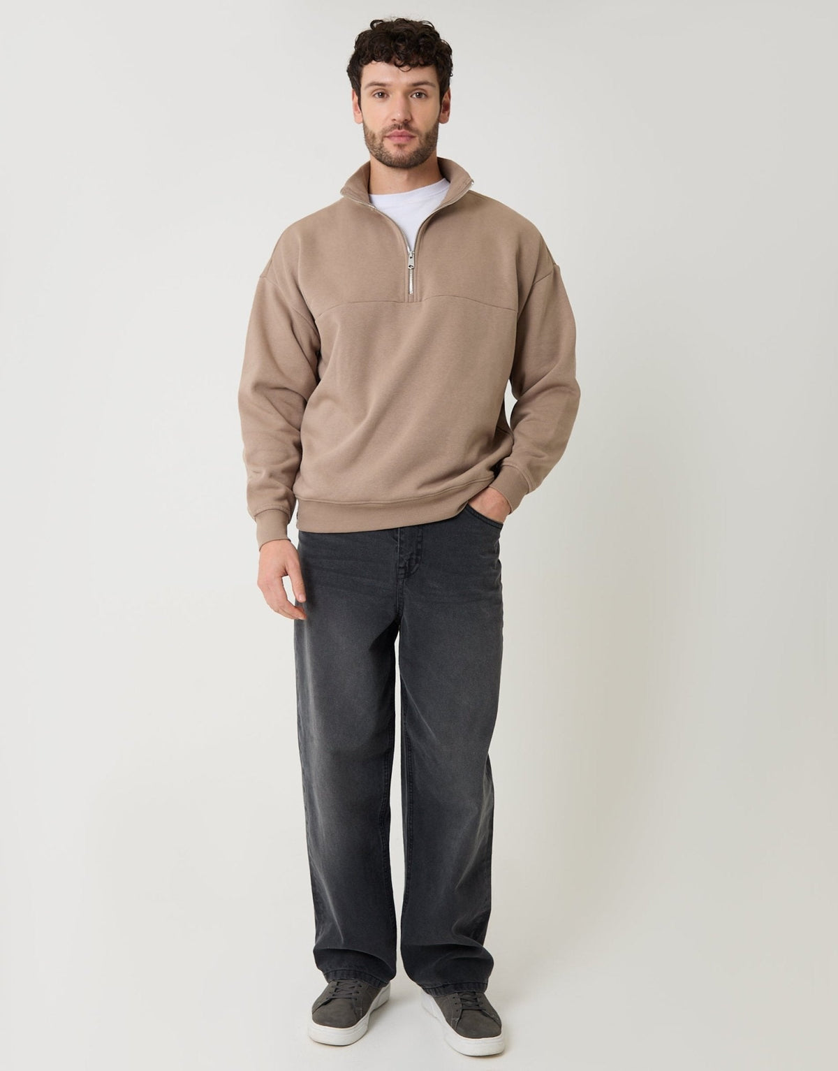 Relaxed Fit Half Zip Sweatshirt in Taupe