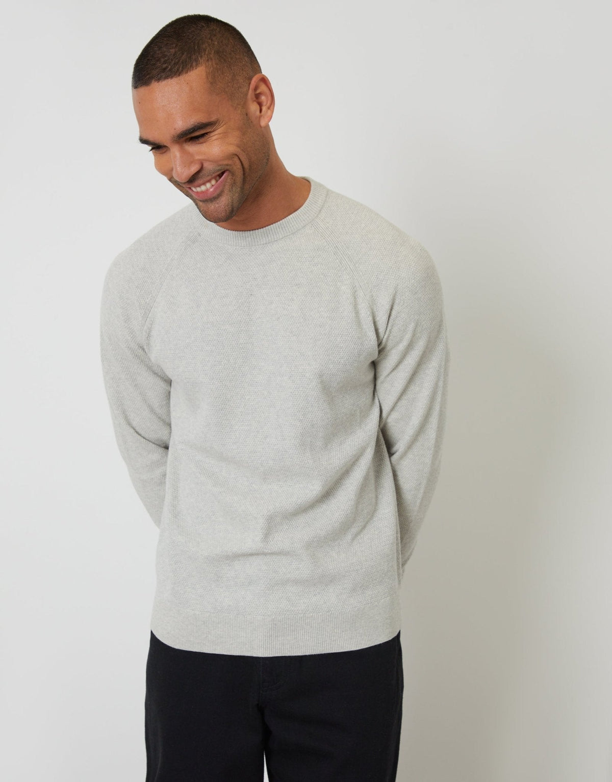 Men's Raglan Knitted Crew Neck Jumper in Ecru Marl | SATRI