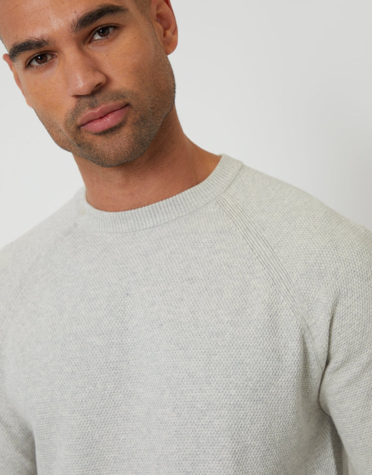 Raglan Knitted Crew Neck Jumper in Ecru Marl
