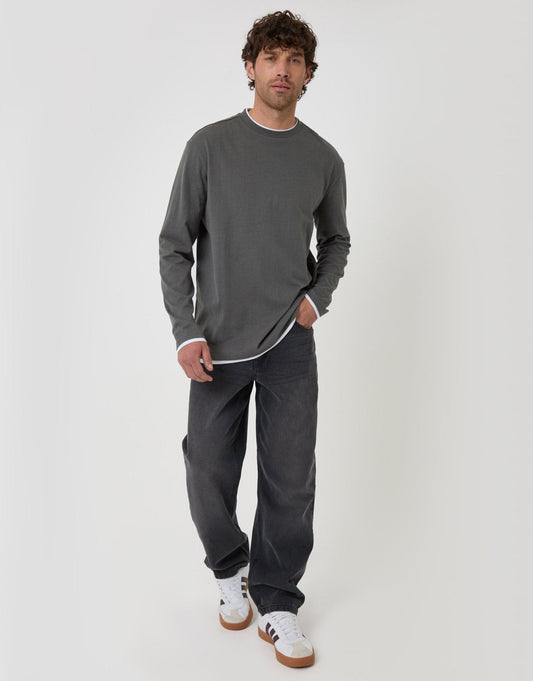 Men's Relaxed Fit Mock Layer Long Sleeve T-Shirt in Charcoal | SATRI