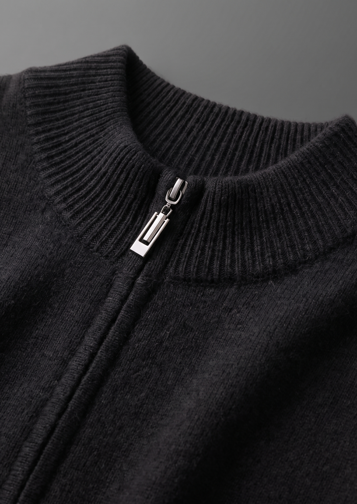 Pure Extra-Fine Merino Wool Black Luzzo Set by SATRI & CO. – product view 2