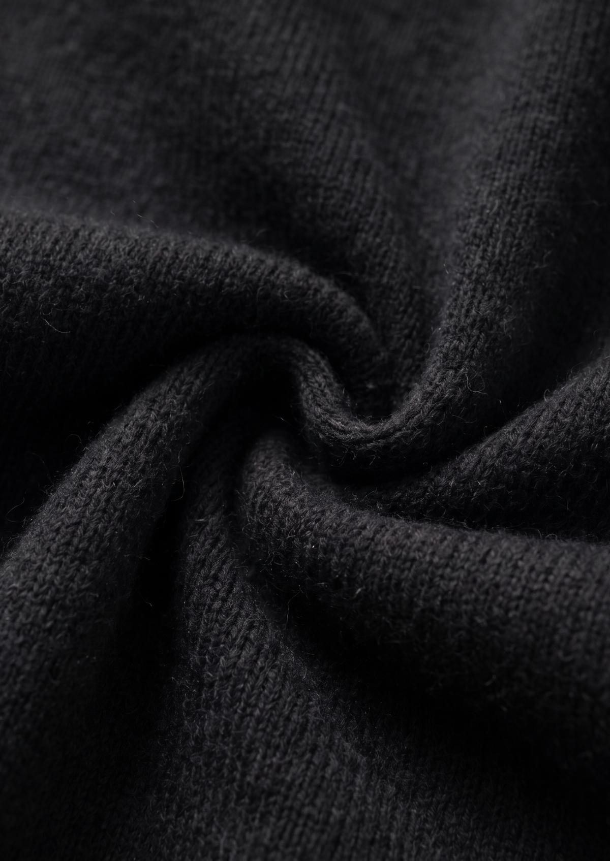 Pure Extra-Fine Merino Wool Black Luzzo Set by SATRI & CO. – product view 4