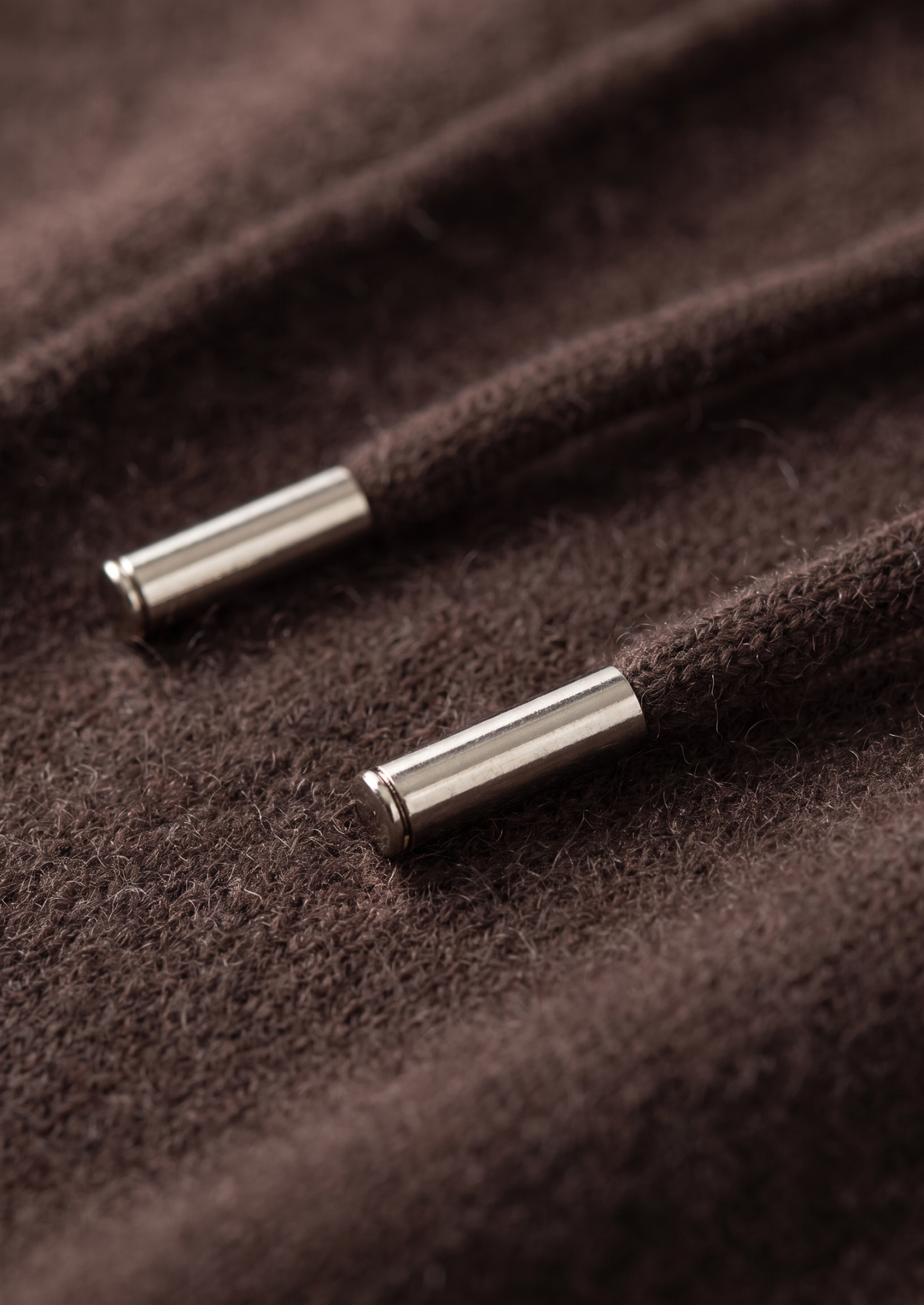 Pure Extra-Fine Merino Wool Dark Brown Luzzo Set by SATRI & CO. – product view 9