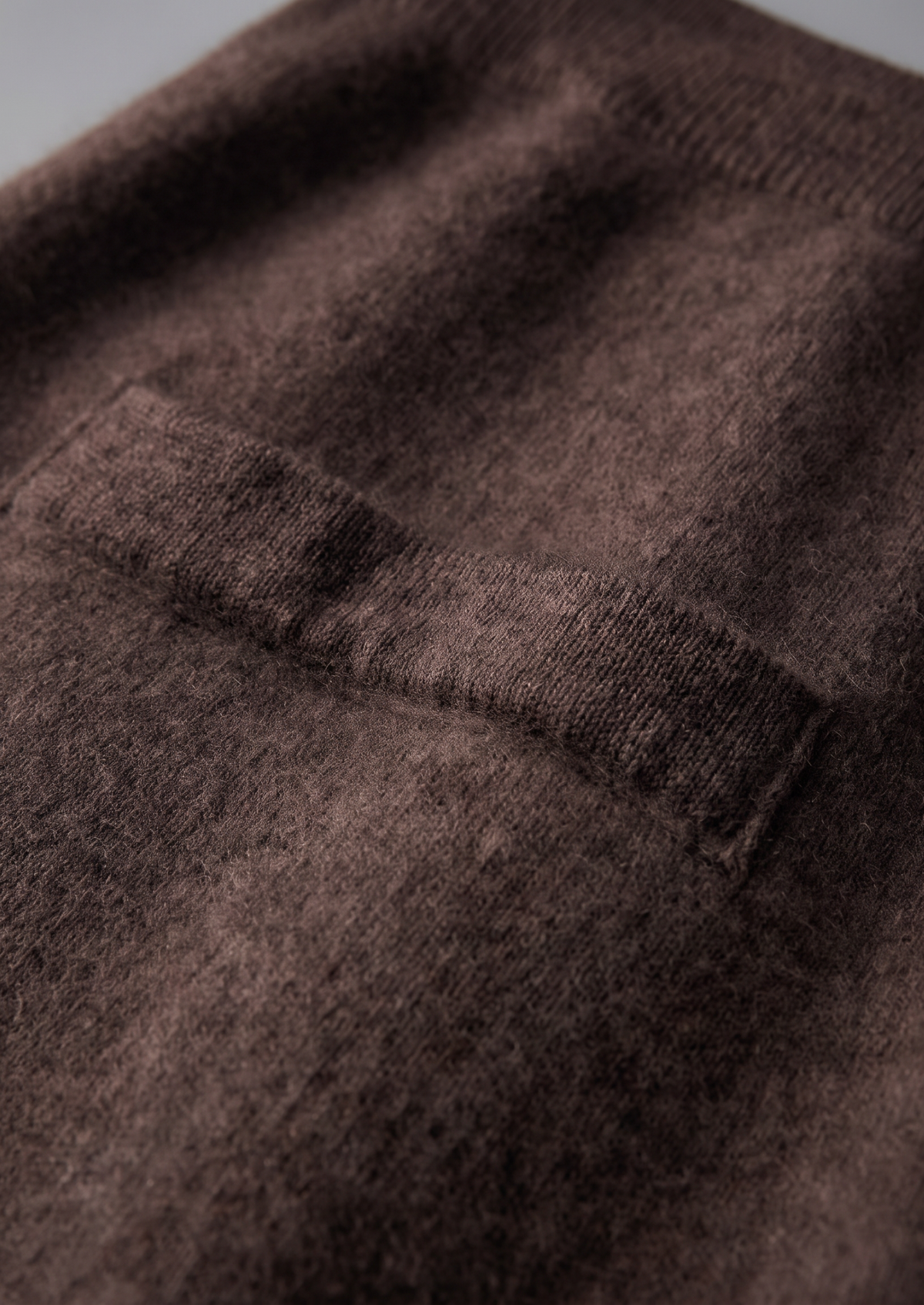 Pure Extra-Fine Merino Wool Dark Brown Luzzo Set by SATRI & CO. – product view 7