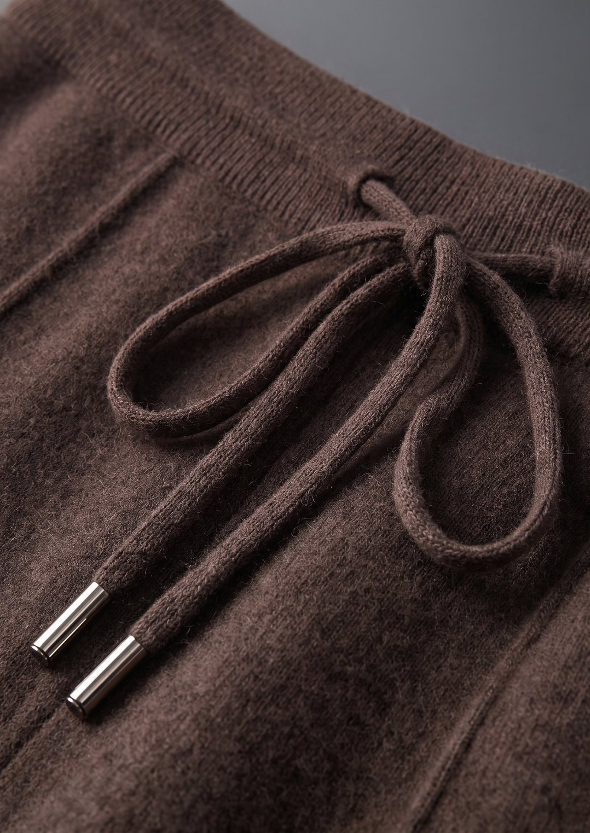 Pure Extra-Fine Merino Wool Dark Brown Luzzo Set by SATRI & CO. – product view 3