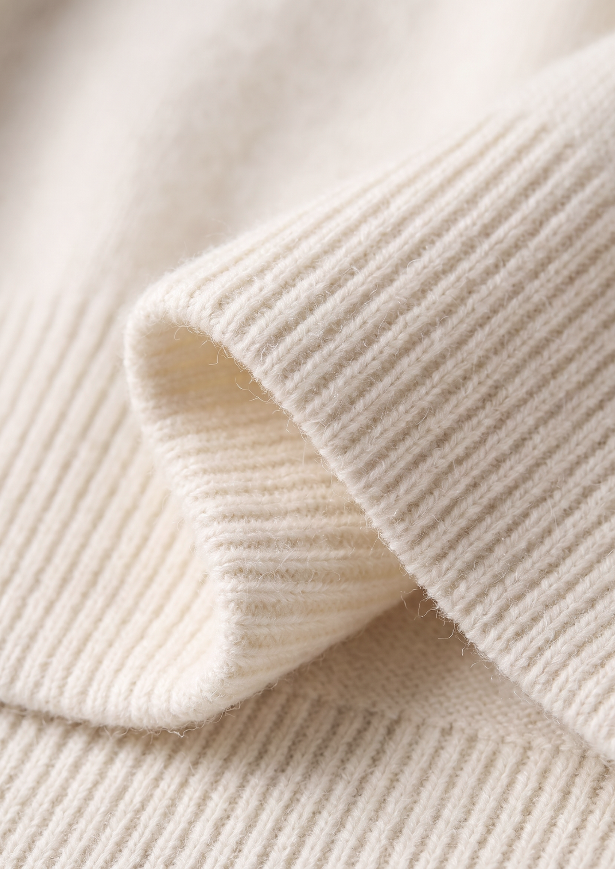 Pure Extra-Fine Merino Wool Cream White Luzzo Set by SATRI & CO. – product view 4