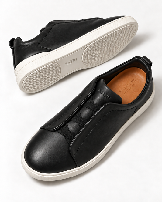 SATRI Ravello black trainers outsole and insole view