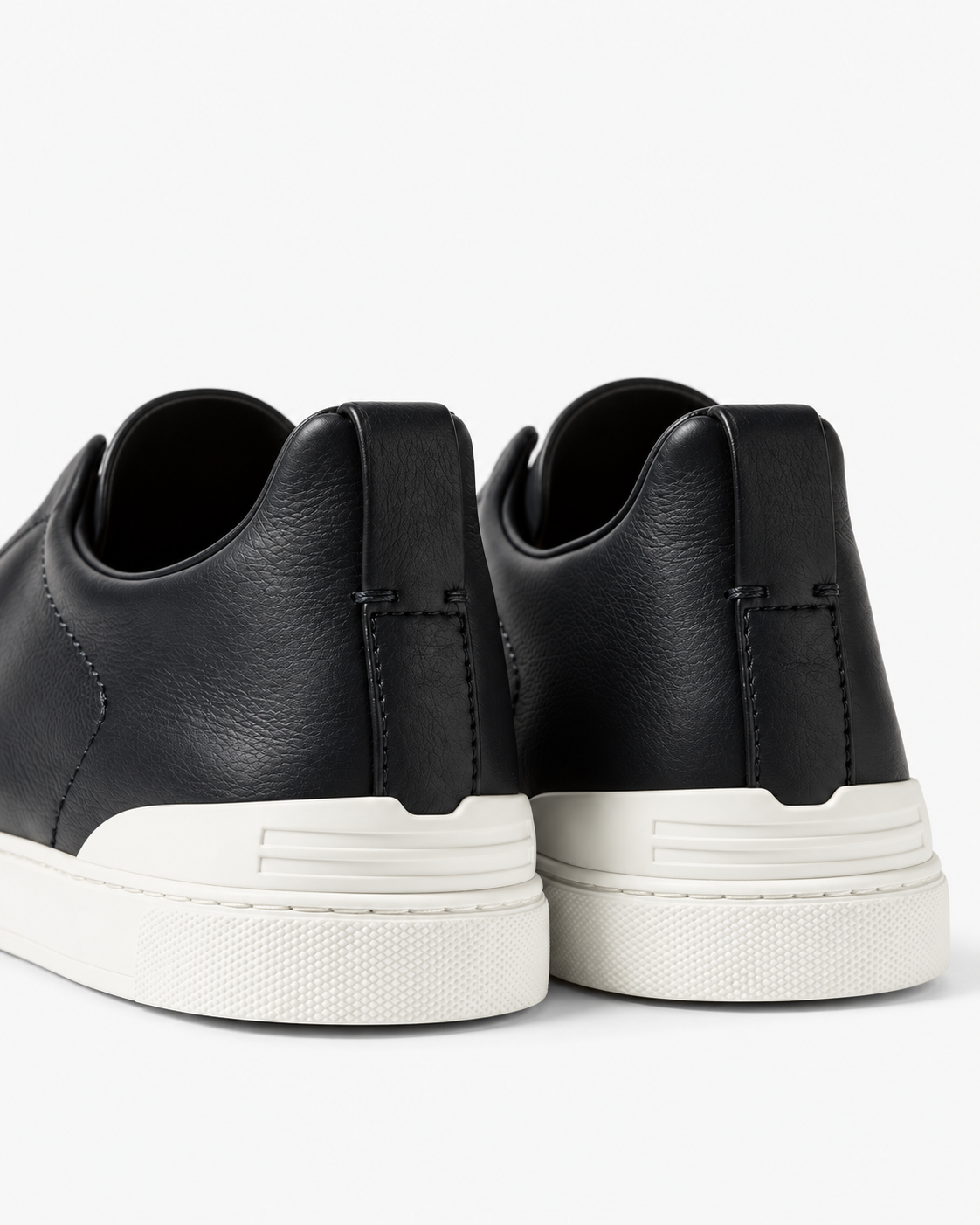 SATRI Ravello black and white trainers rear view