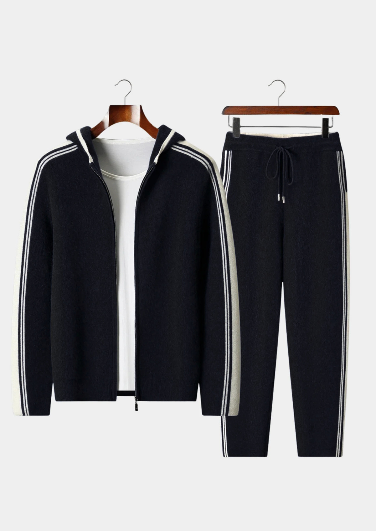 Pure Extra-Fine Merino Wool Black Damien Set by SATRI & CO. – product view 1